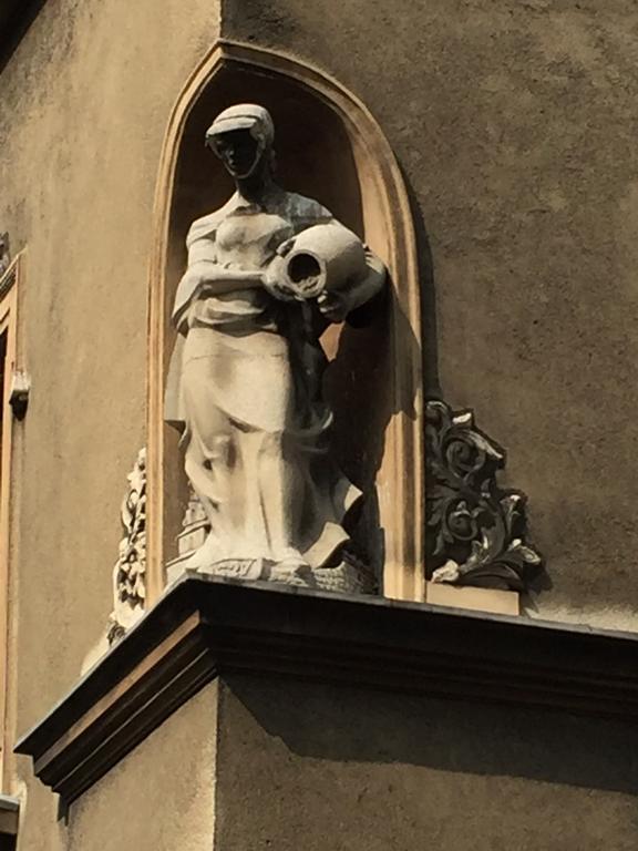 Pobuudka V Plebanska Z Widokiem Na Rynek Apartment Gliwice Luaran gambar